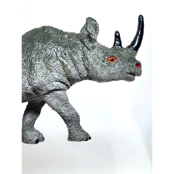 Rare Miniature Plastic Rhino Home Decor Shelf Sitter Wild Animal Zoo Animals - Picture 11 of 12